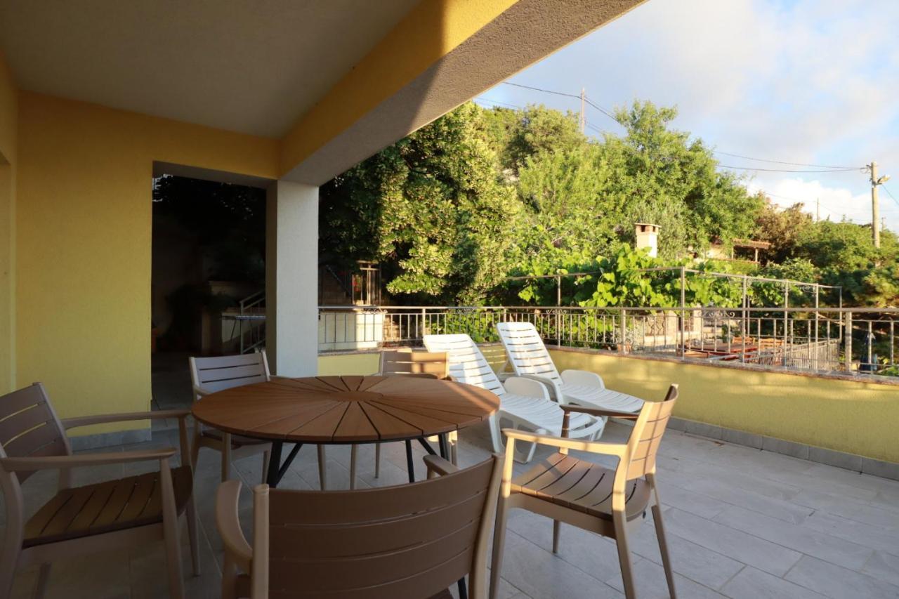 סווטי יוראי Accommodation Salvia מראה חיצוני תמונה