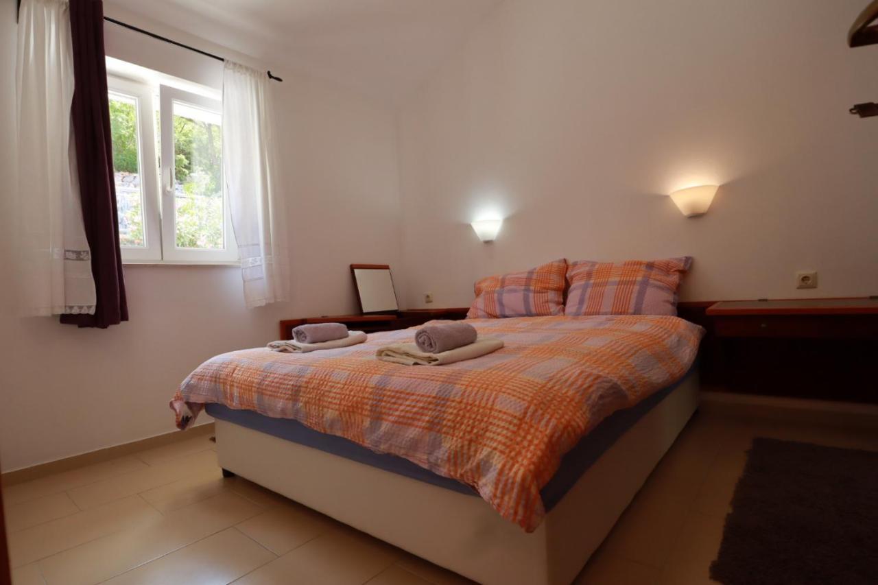 סווטי יוראי Accommodation Salvia מראה חיצוני תמונה