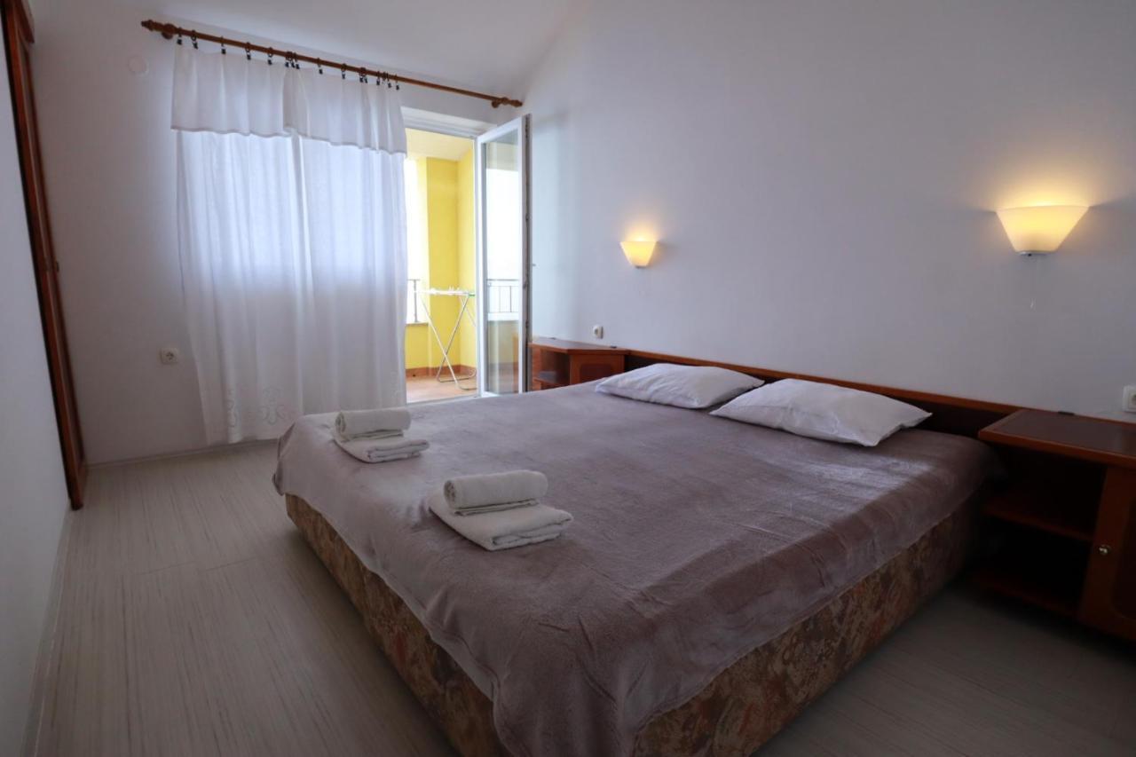 סווטי יוראי Accommodation Salvia מראה חיצוני תמונה