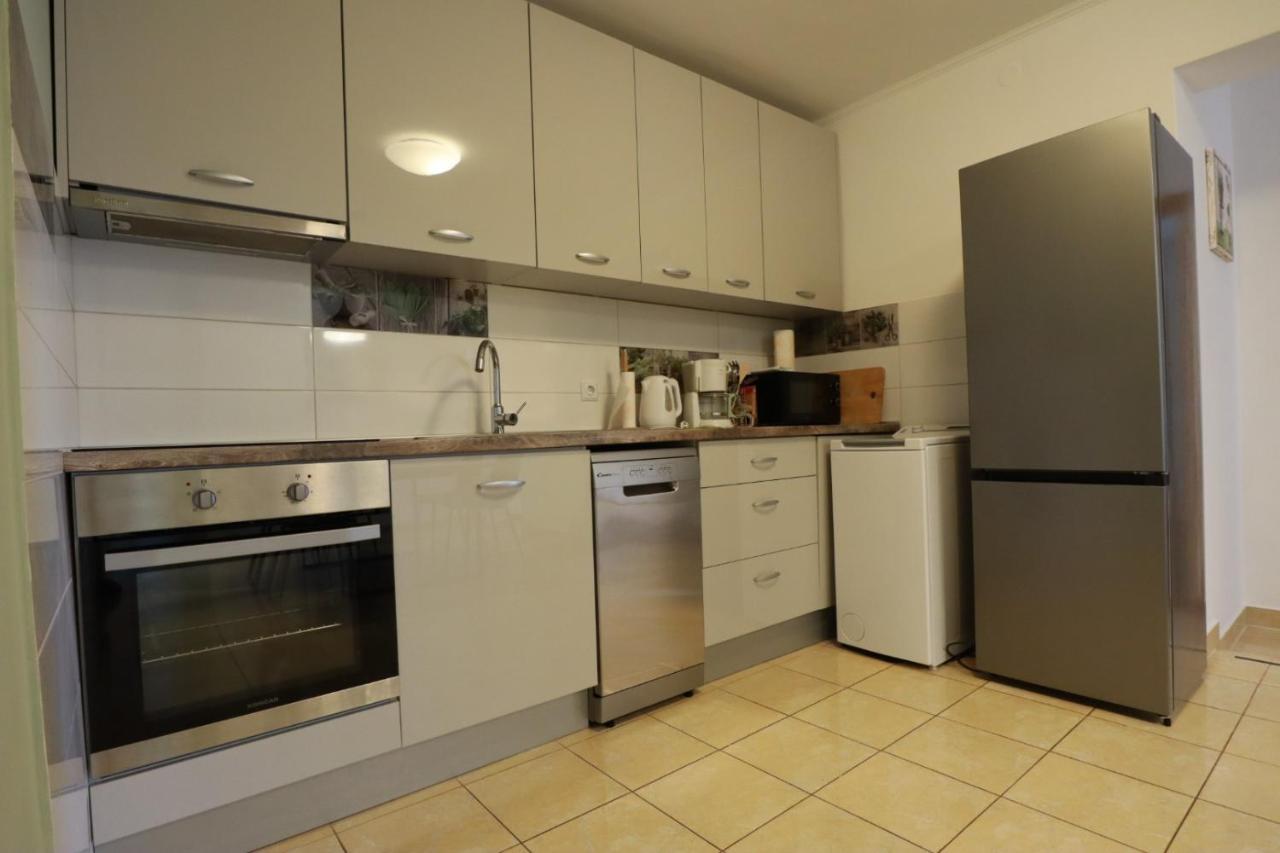 סווטי יוראי Accommodation Salvia מראה חיצוני תמונה
