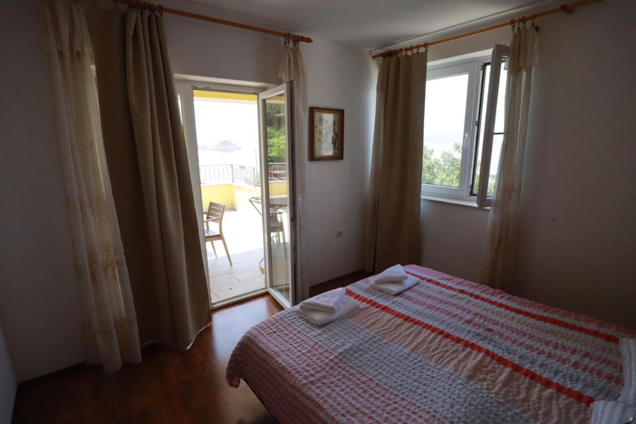 סווטי יוראי Accommodation Salvia מראה חיצוני תמונה
